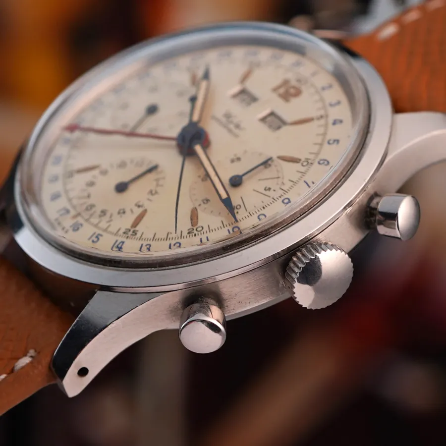 Wyler Triple Calendar Chronograph Waterproof - Chronographen-Drücker und die Aufzugskrone