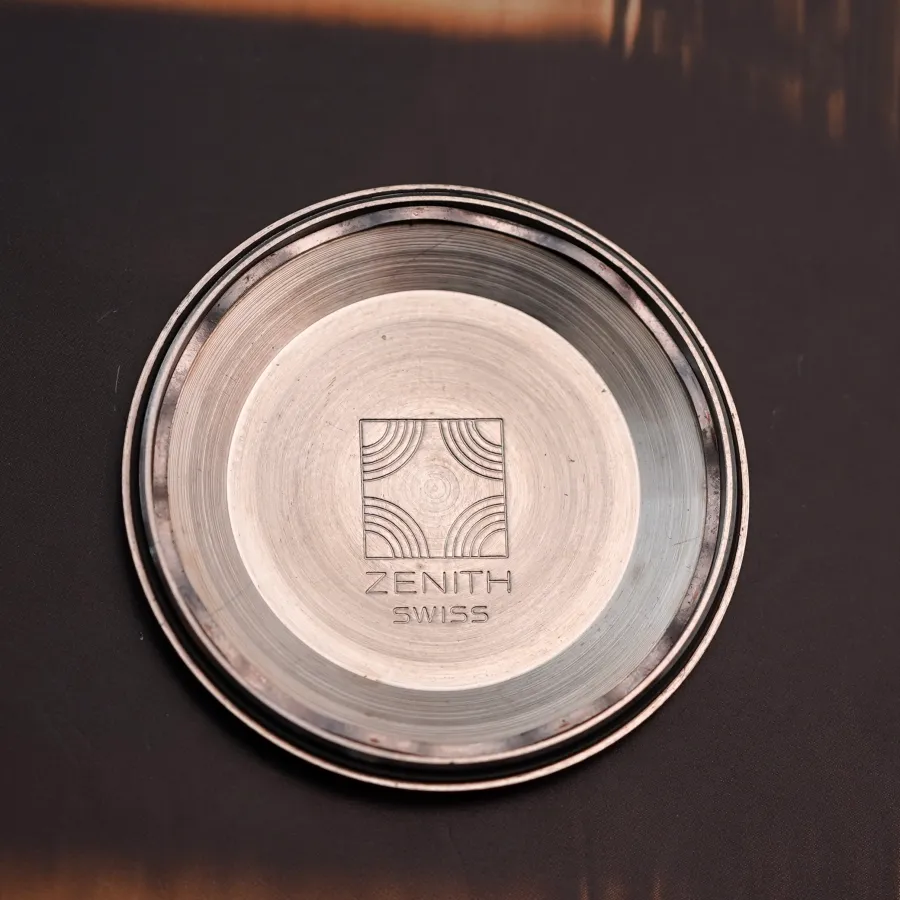 Zenith El Primero 01-0200-415 TV Screen - NOS - correct engravings inside the back