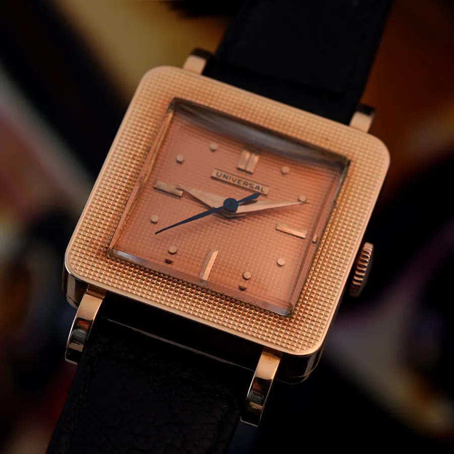 Universal Genève 106.553/1 Pink Gold - Pink Clous de Paris Dial - 18k pink gold case with a wide Clous de Paris bezel