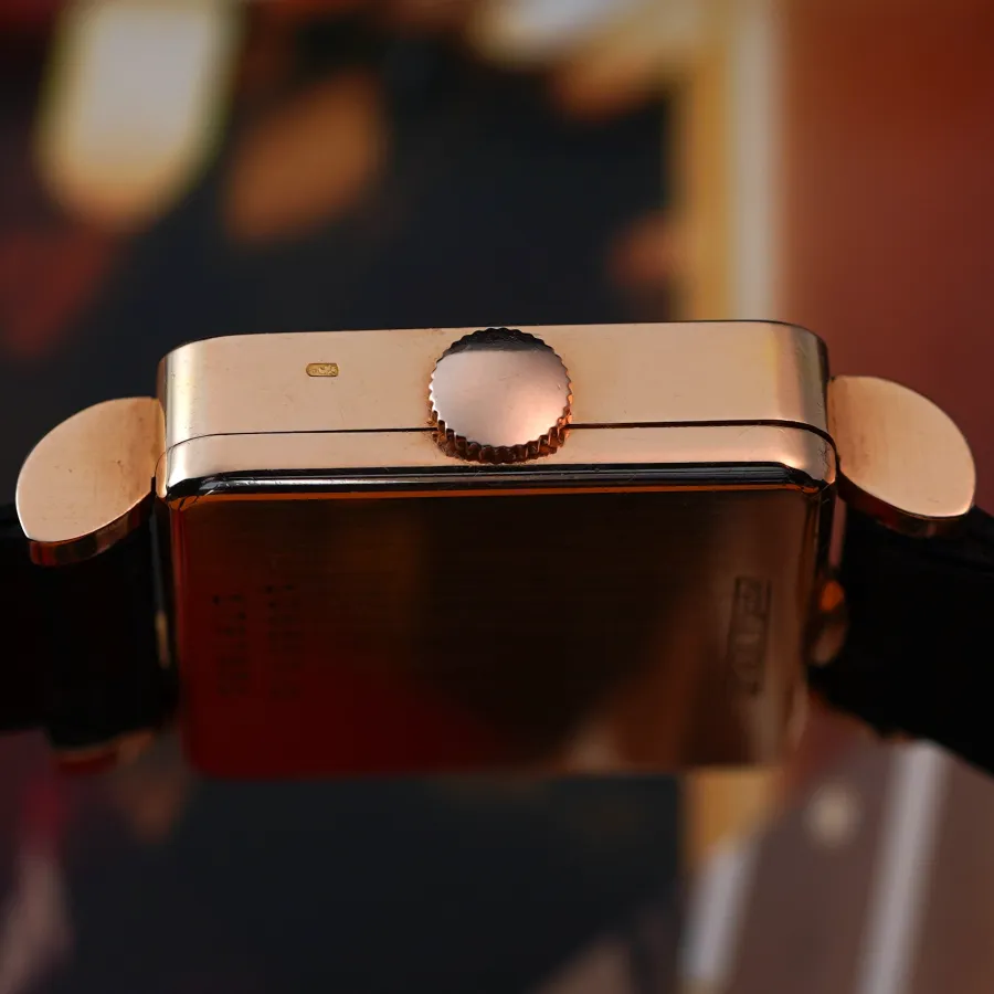 Universal Genève 106.553/1 Pink Gold - Pink Clous de Paris Dial - intact gold hallmarks on the case