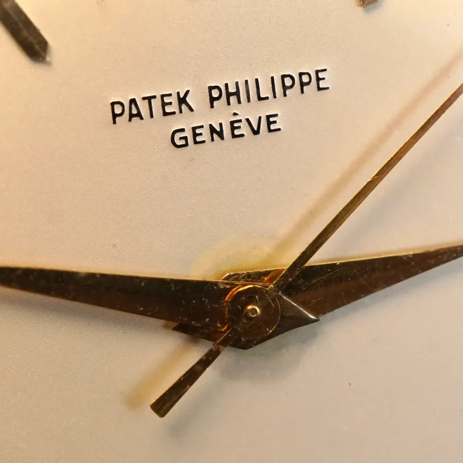 Patek Philippe Calatrava 570 Oversized - aufwändige Emaille-Signatur