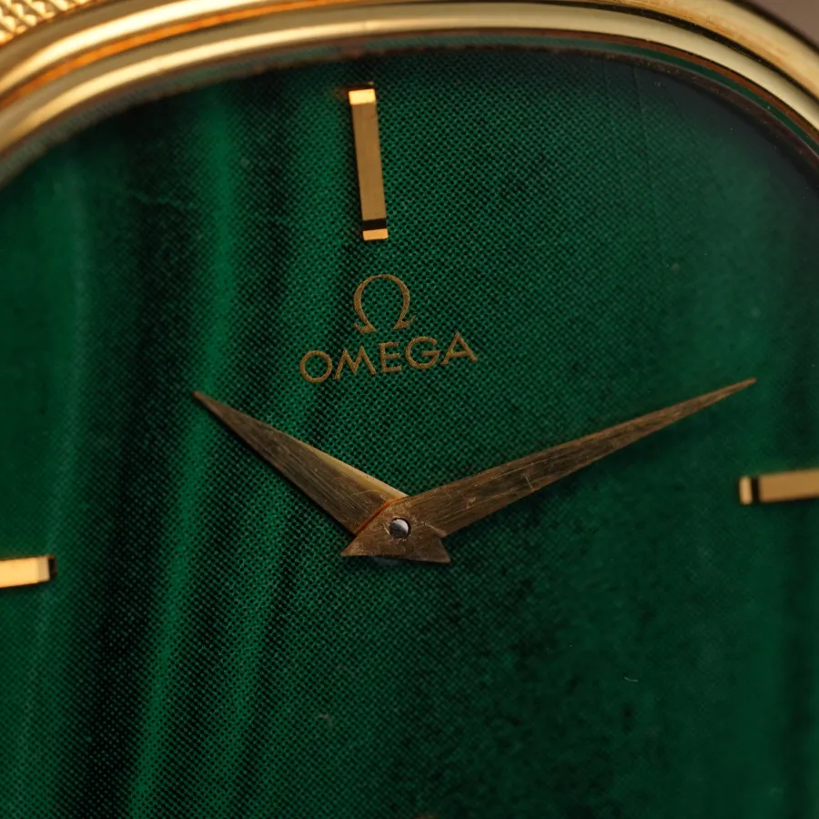 Omega DeVille 151.8383 Green Malachite - original malachite-décor dial in excellent condition