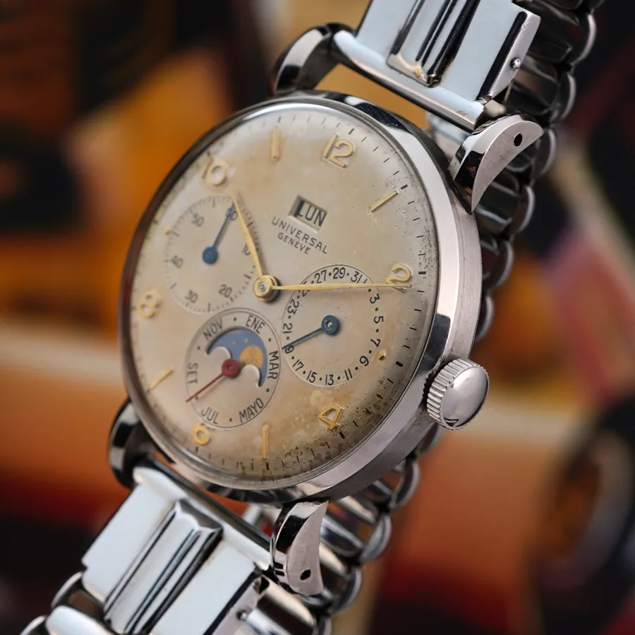 Universal Genève Triple Calendar Moonphase 21312 - great condition of the case