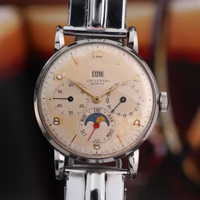 Universal Genève Triple Calendar Moonphase 21312
