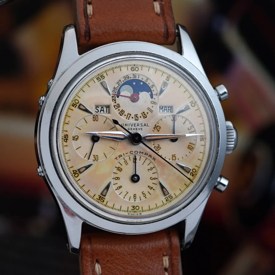 Universal Genève Tri-Compax 22297/1 Spillino - 35 mm Edelstahlgehäuse mit kleinen Spillino-Drückern