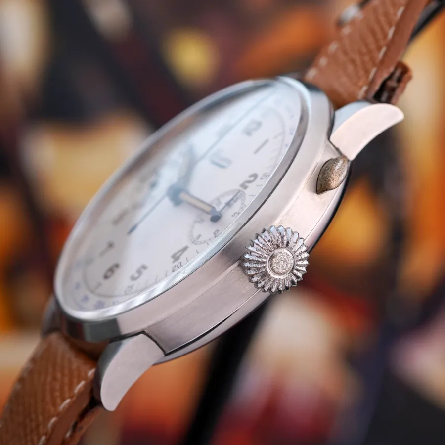 Minerva 1940s Pilot's Chronograph - 46&nbsp;mm - originale große Krone und der Single Drücker