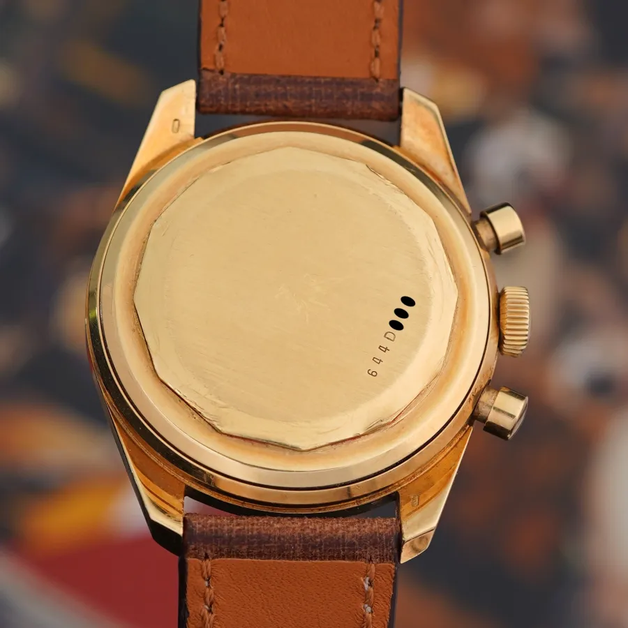 Zenith El Primero G381 Tropical Dial - tiefe Goldpunzen auf den Bandanstößen und tiefe Seriennummer auf dem Boden