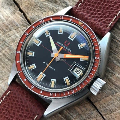 Universal Genève Polerouter Sub 869120/02 Red Bezel
