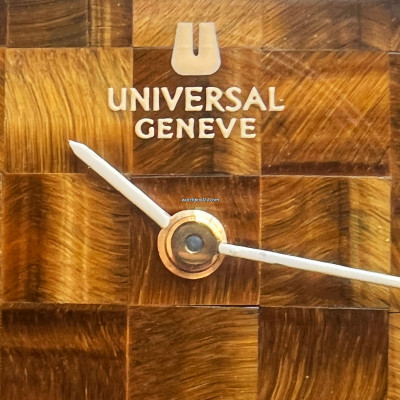Universal Genève 111010 Ellipse - Wood Dial