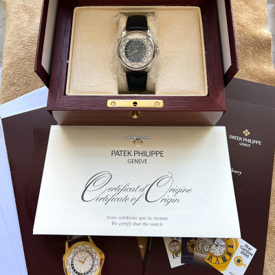 Patek Philippe World Time 5110P Platinum - Full Set