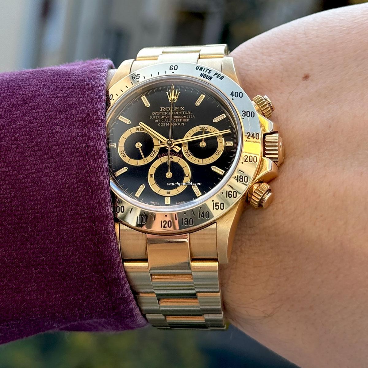 Vintage Rolex Daytona 16528 Black - Full Set sold on watchPool24