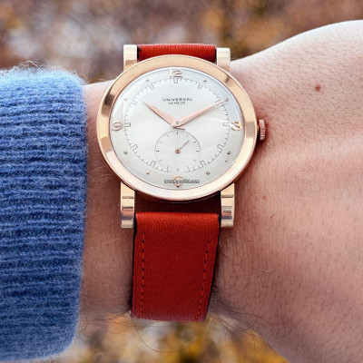 Universal Genève Dress Watch 109295 Pink Gold