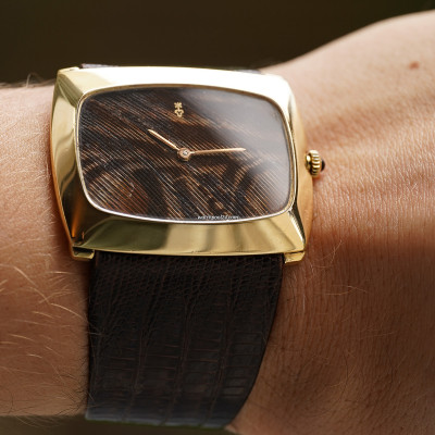 Corum Buckingham 57183 Peacock Dial