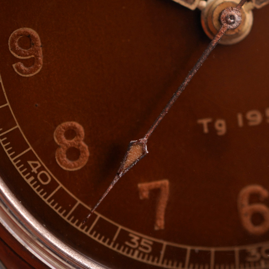 Lemania TG 195 Swedish Air Force - Tropical Dial - seconds hand