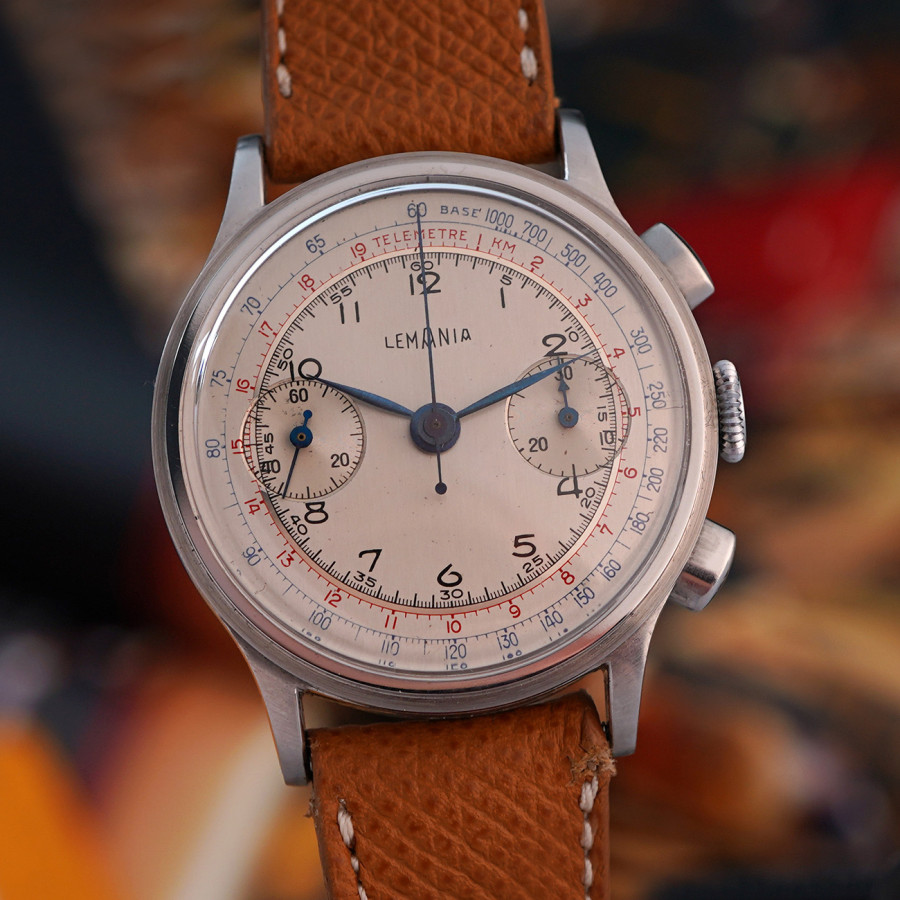 Lemania Chronograph Red and Blue - attraktives Zifferblatt mit roter Telemeter- und blauer Tachymeter-Skala