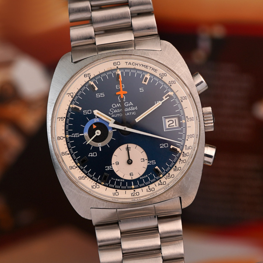 Omega Seamaster 176.007 - 38,5 mm cushion case, central minute hand with orange tip